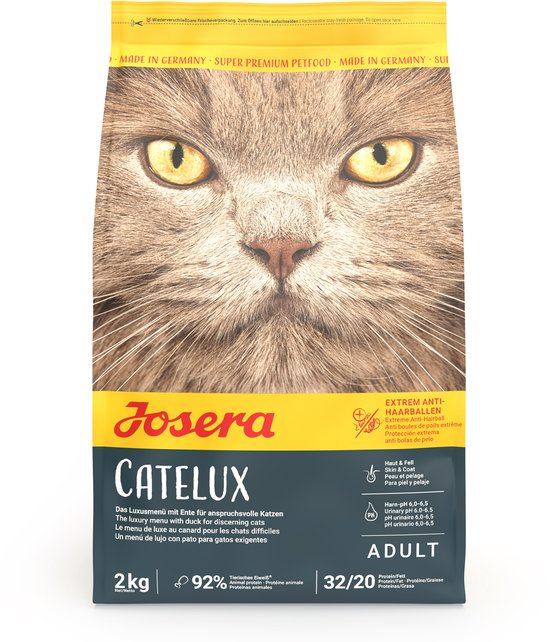 Josera Catelux Kattenvoer 2 kg verpakking met afbeelding van een kat op de voorkant